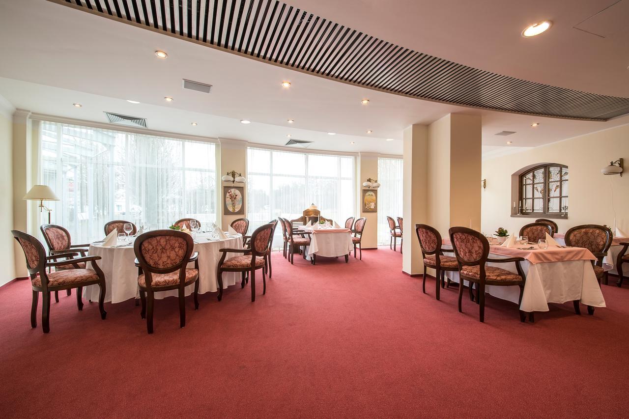 Hotel Jana بريروف المظهر الخارجي الصورة