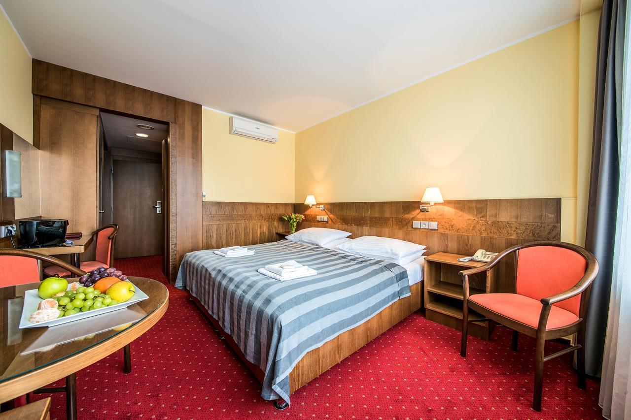 Hotel Jana بريروف المظهر الخارجي الصورة