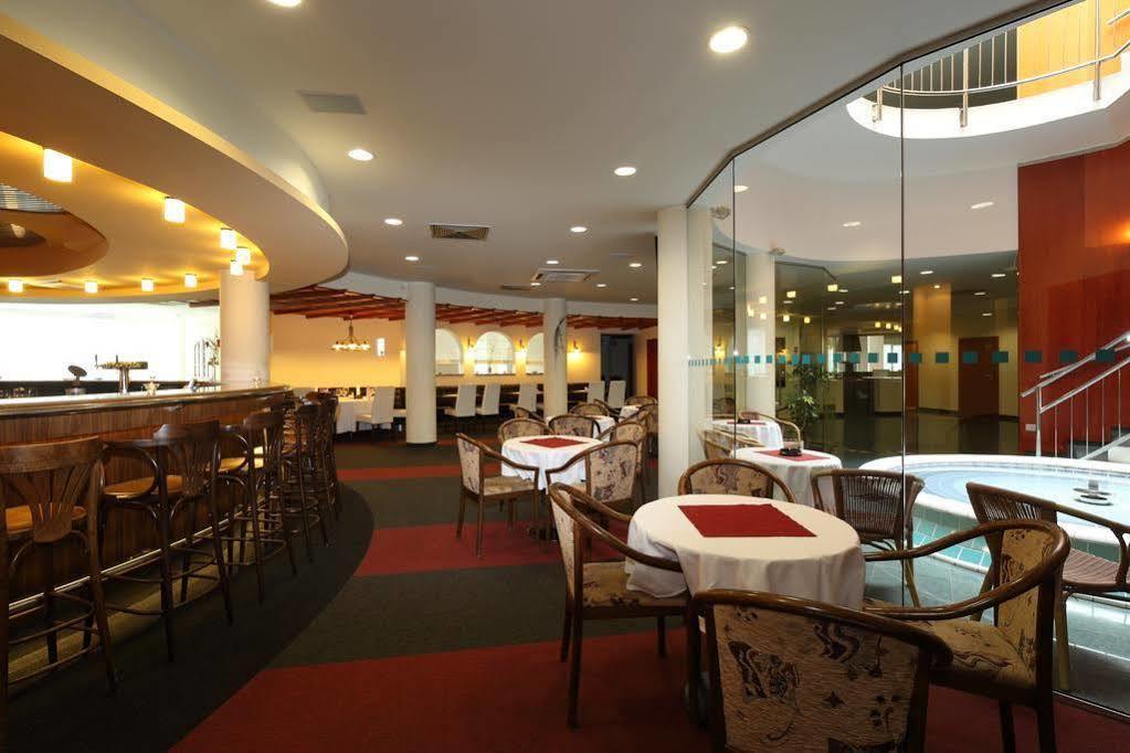 Hotel Jana بريروف المظهر الخارجي الصورة